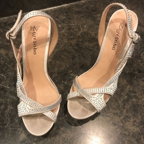 DSW Shoes - Perfect silver Pump DSW Shoes - Perfect silver Pump